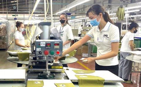 Trở lại nhà xưởng ngay sau tết: Công nhân quay lại làm việc đạt tỉ lệ cao - Ảnh 2. Trở lại nhà xưởng ngay sau tết: Công nhân quay lại làm việc đạt tỉ lệ cao - Ảnh 2.