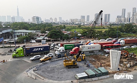 Ô nhiễm, khói bụi, ta đang hại mình - Ảnh 6. Ô nhiễm, khói bụi, ta đang hại mình - Ảnh 5.