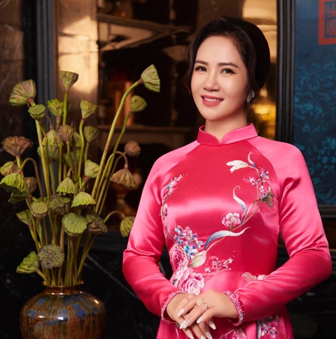 Nhất Minh là quán quân Solo cùng Bolero 2024 - Ảnh 1. Lộ mức cát sê khủng của Lưu Diệc Phi, Emilia Pérez đoạt giải tại Cesar 2025 - Ảnh 4.
