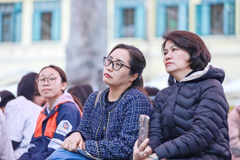 Lúng túng khi con chuẩn bị vào lớp 10 - Ảnh 1. Lúng túng khi con chuẩn bị vào lớp 10 - Ảnh 1.