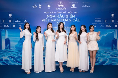 Lại thêm một cuộc thi họa hậu biển - Ảnh 1. Lại thêm một cuộc thi họa hậu biển - Ảnh 1.