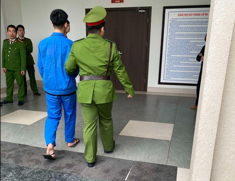 Tòa bác kháng cáo tuyên y án 4 năm 9 tháng tù với bị cáo đánh nam sinh lớp 8 chết não - Ảnh 2.