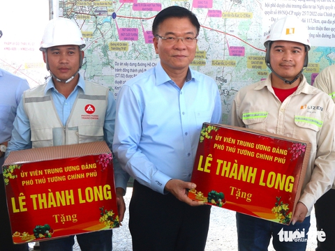 Phó thủ tướng Lê Thành Long: Tránh xảy ra tiêu cực trong công tác giải phóng mặt bằng làm cao tốc - Ảnh 6. Phó thủ tướng Lê Thành Long: Tránh xảy ra tiêu cực trong công tác giải phóng mặt bằng làm cao tốc - Ảnh 5.
