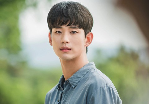 Kim Soo Hyun giữ nguyên lập trường, không lao đao vì ồn ào với Kim Sae Ron? - Ảnh 1. Kim Soo Hyun sau 1 đêm ồn ào vẫn giữ nguyên quan điểm không có lỗi với Kim Sae Ron - Ảnh 1.