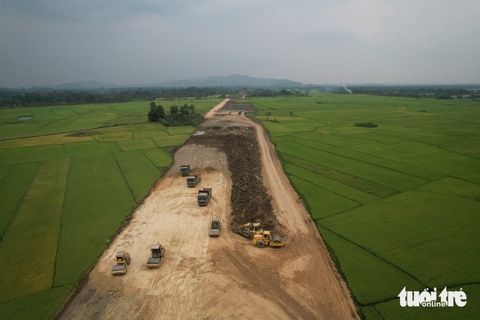 Vì sao chưa miễn nhiệm phó giám đốc nhiều lần nhận tiền nhà thầu? - Ảnh 3.