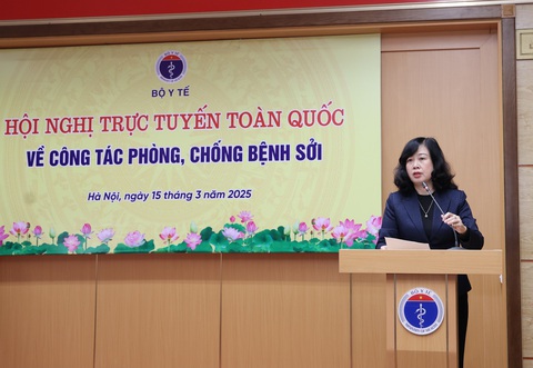 Miền Nam dẫn đầu về ca mắc sởi: Một người mắc có thể lây cho 12-18 người - Ảnh 1. Miền Nam dẫn đầu về ca mắc bệnh sởi: Một người mắc có thể lây cho 12-18 người - Ảnh 1.
