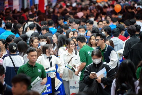 Sáng 16-3, Ngày hội tư vấn tuyển sinh - hướng nghiệp 2025 diễn ra tại Đại học Bách khoa Hà Nội - Ảnh 1.
