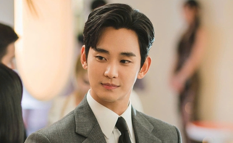 Rộ ảnh Kim Soo Hyun hẹn hò Kim Sae Ron vị thành niên, liệu gia đình cô có lật ngược ván cờ? - Ảnh 4. Rộ ảnh Kim Soo Hyun hẹn hò Kim Sae Ron vị thành niên, liệu gia đình cô có lật ngược ván cờ? - Ảnh 4.