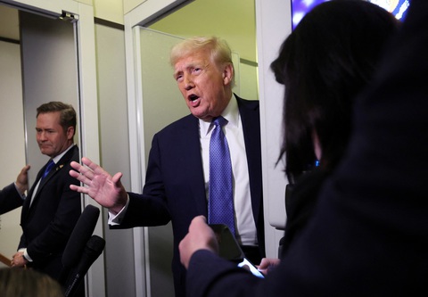 Ông Trump làm rõ ngoại lệ thuế quan cho thép và nhôm - Ảnh 1. Ông Trump làm rõ ngoại lệ thuế quan cho thép và nhôm - Ảnh 1.