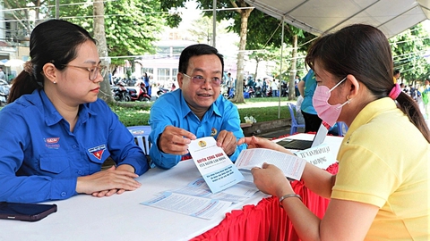 9x là thế hệ bị “bỏ rơi” khi đi xin việc? - Ảnh 2. Tìm việc khó khăn, 9X than bị 'bỏ rơi' trong cuộc đua với gen Z - Ảnh 2.