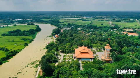 Top 11 công trình kiến trúc tiêu biểu có đền tưởng niệm Vua Hùng, Nhà hát Hòa Bình, Nhà Thiếu nhi - Ảnh 13. Top 11 công trình kiến trúc tiêu biểu có đền tưởng niệm Vua Hùng, Nhà hát Hòa Bình, Nhà Thiếu nhi - Ảnh 13.