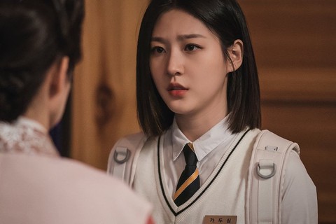 Công ty Kim Soo Hyun phản bác gia đình Kim Sae Ron, khẳng định chưa từng ép cô trả nợ - Ảnh 2. Công ty Kim Soo Hyun phản bác gia đình Kim Sae Ron, khẳng định chưa từng ép cô trả nợ - Ảnh 2.