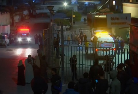 NÓNG: Israel không kích khắp Gaza, hơn 300 người thiệt mạng - Ảnh 3. NÓNG: Israel không kích khắp Gaza, hơn 300 người thiệt mạng - Ảnh 3.