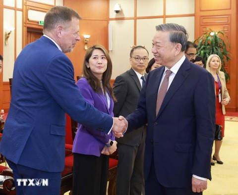 Tổng Bí thư nhấn mạnh thúc đẩy hợp tác kinh tế - thương mại - đầu tư Việt Nam - Mỹ - Ảnh 2. Tổng Bí thư mong muốn thúc đẩy hợp tác kinh tế - thương mại - đầu tư Việt Nam - Mỹ - Ảnh 2.