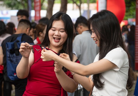 - Ảnh 5. Ngày hội Tư vấn tuyển sinh - hướng nghiệp 2025 qua 'lăng kính' của sinh viên truyền thông - Ảnh 5.