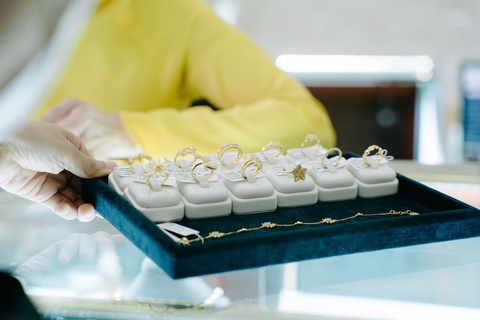 Giá vàng được dự báo giảm trong tháng 3 - Ảnh 1.