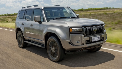 Sếp Toyota 'phản pháo': 'Ai chê cứ chê, Prado vẫn bán đắt như tôm tươi' - Ảnh 1.