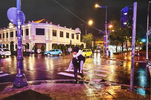 Triển lãm ảnh Saigon 365 của cha và con - Ảnh 5. Triển lãm ảnh Saigon 365 của cha và con - Ảnh 5.
