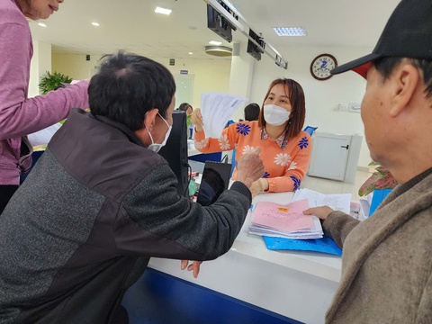 Người dân ồ ạt nộp hồ sơ chuyển mục đích sử dụng đất, nhiều huyện quá tải - Ảnh 1.