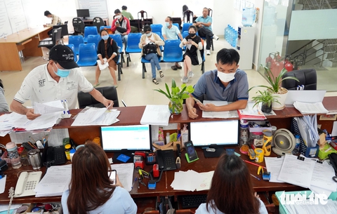 Về hưu trước tuổi, hưởng chế độ theo chính sách nào? - Ảnh 1. Về hưu trước tuổi, hưởng chế độ theo chính sách nào? - Ảnh 1.