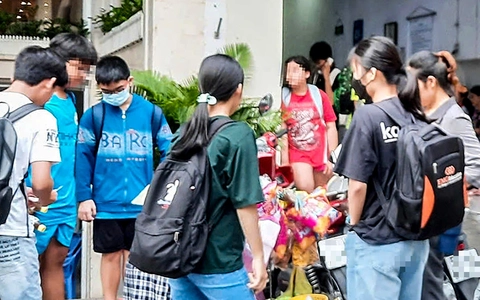 Qui định dạy thêm học thêm hợp lòng dân, mong đừng 'giơ cao đánh khẽ' - Ảnh 1. Qui định dạy thêm học thêm hợp lòng dân, mong đừng 'giơ cao đánh khẽ' - Ảnh 2.