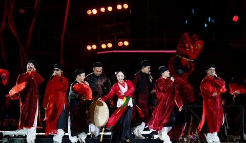 33 anh tài hội tụ tại concert Anh trai vượt ngàn chông gai: 'Thủng nóc, bay trần, tung trời đất' - Ảnh 3. Concert Anh trai vượt ngàn chông gai: 'Thủng nóc, bay trần, tung trời đất' - Ảnh 4.