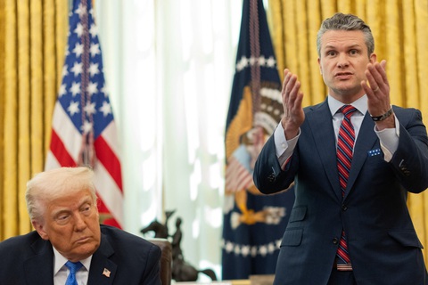 Căng thẳng pháp lý lên cao, ông Trump hạ lệnh trừng phạt các bên tham gia kiện Nhà Trắng - Ảnh 3. Căng thẳng pháp lý lên cao, ông Trump hạ lệnh trừng phạt các bên tham gia kiện Nhà Trắng - Ảnh 2.