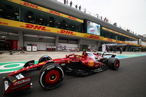 Sao đua xe F1 Lewis Hamilton bị loại “lãng xẹt” ở Chinese Grand Prix - Ảnh 1.