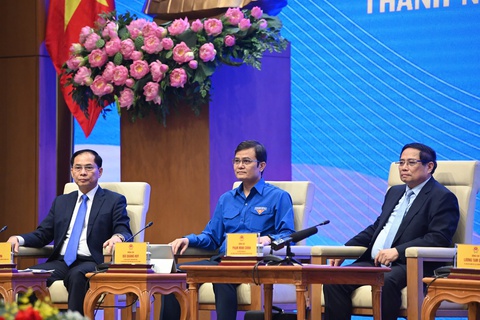 Thanh niên mong khởi nghiệp, Thủ tướng nói sẽ cởi trói cơ chế - Ảnh 5. Thanh niên mong khởi nghiệp, Thủ tướng nói sẽ cởi trói cơ chế - Ảnh 6.