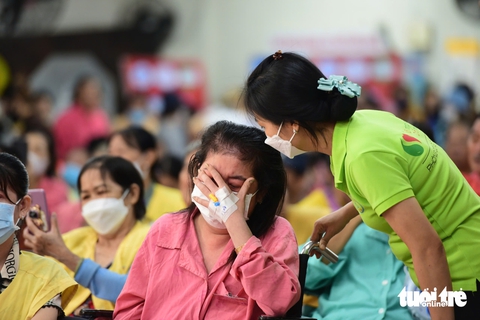 Vơi nỗi lo bệnh tật nhờ có nhân viên công tác xã hội - Ảnh 1.