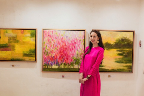 Vương Linh mang ký ức cánh rừng ‘những người thợ xẻ’ đến Áo - Ảnh 1. Vương Linh mang ký ức cánh rừng ‘những người thợ xẻ’ đến Áo - Ảnh 1.