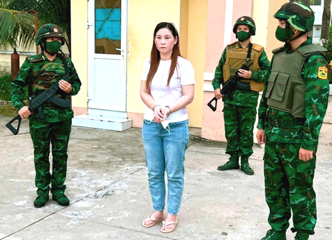 Được hoãn thi hành án vì có con nhỏ, trốn sang Campuchia thì bị bắt - Ảnh 1.