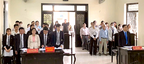 Đang xử vụ kiện vé số trúng giải đặc biệt bị rách ở Huế - Ảnh 1.