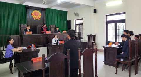 Chủ nhân tờ vé số trúng giải đặc biệt bị rách ở Huế thắng kiện - Ảnh 1.