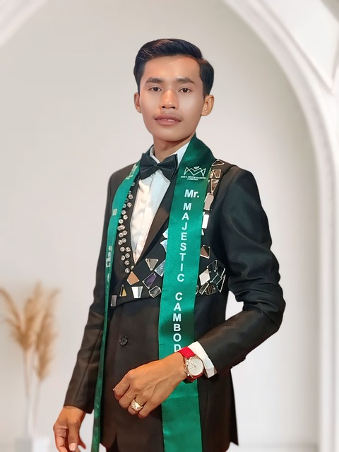 Nam vương Siêu quốc gia Campuchia có gì đặc biệt? - Ảnh 11. Nam vương Siêu quốc gia Campuchia - Ảnh 11.