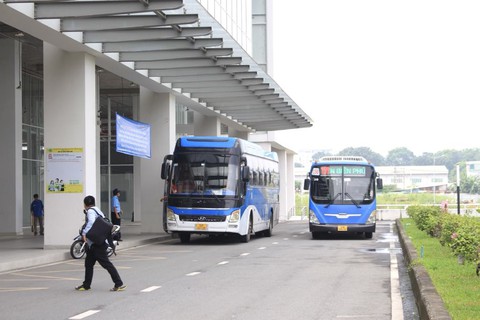 Tin tức sáng 27-3: TP.HCM đổi nơi cấp phù hiệu xe kinh doanh vận tải; Kho bạc chào mua 1,2 tỉ USD - Ảnh 1.