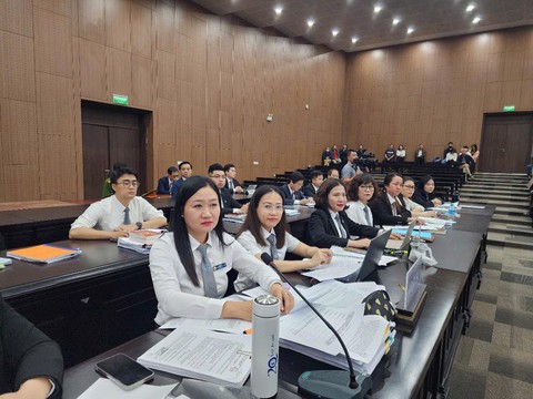 Tổng giám đốc trốn sang Mỹ vẫn gọi điện điều hành việc mua hóa đơn khống - Ảnh 2.