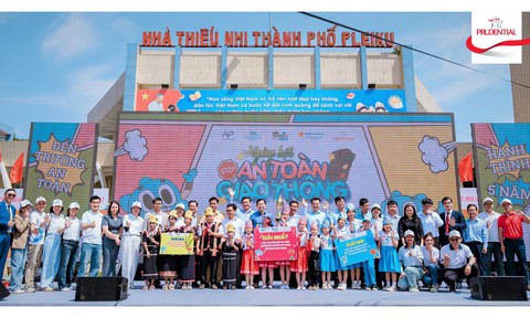 Prudential tổng kết 5 năm dự án 'Đến trường an toàn' với 'Ngày hội an toàn giao thông' cấp liên tỉnh - Ảnh 4.