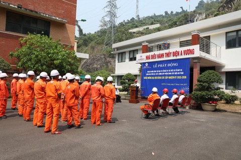 tổ máy - Ảnh 1.