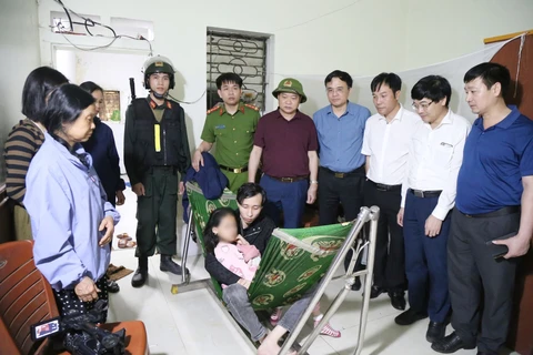 Giây phút kinh hoàng đối diện kẻ bắt cóc bé gái 9 tuổi làm con tin - Ảnh 4.