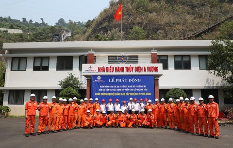 tổ máy - Ảnh 3.