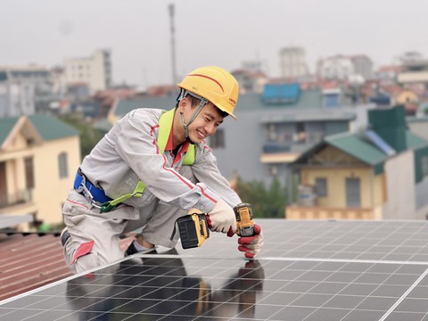 Một công ty 'họ' Viettel sẽ chi 2.700 tỉ trả lương cho cả vạn nhân viên, mỗi người 22 triệu/tháng - Ảnh 1.