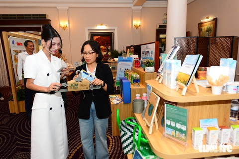Sản phẩm xanh gây ấn tượng mạnh tại hội thảo về tiêu dùng xanh - Ảnh 7. Sản phẩm xanh gây ấn tượng mạnh tại hội thảo về tiêu dùng xanh - Ảnh 7.