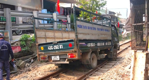 đường sắt - Ảnh 1.