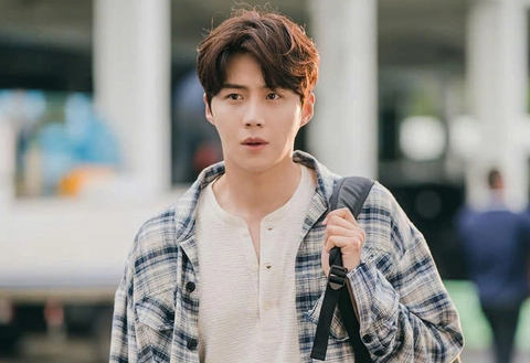 Cú vực dậy ngoạn mục của Kim Seon Ho sau ồn ào đời tư - Ảnh 4. Kim Seon Ho - Ảnh 4.