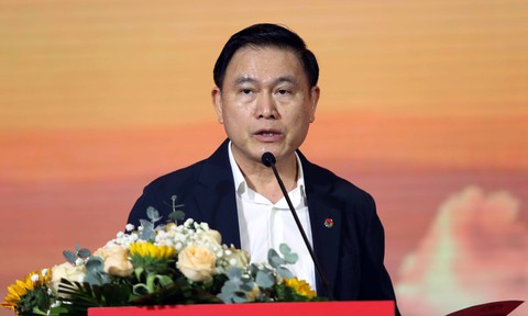 Ông Trần Anh Tú vẫn làm phó chủ tịch VFF, phó ban trọng tài bị miễn nhiệm - Ảnh 1.