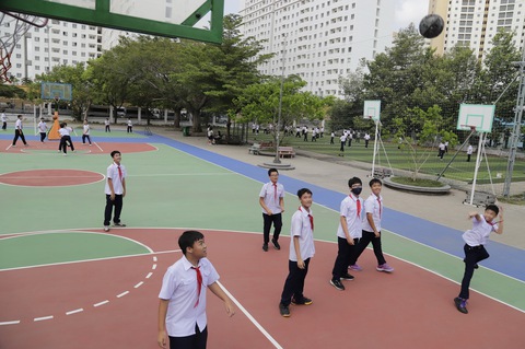 Choáng ngợp với thư viện số, sân chơi xịn sò ở Trường THPT chuyên Trần Đại Nghĩa - Ảnh 5. Choáng ngợp với thư viện số, sân chơi xịn sò ở Trường THPT chuyên Trần Đại Nghĩa - Ảnh 5.