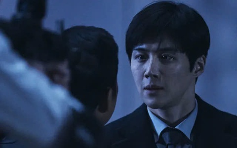 Cú vực dậy ngoạn mục của Kim Seon Ho sau ồn ào đời tư - Ảnh 5. Cú vực dậy ngoạn mục của Kim Seon Ho sau ồn ào đời tư - Ảnh 5.