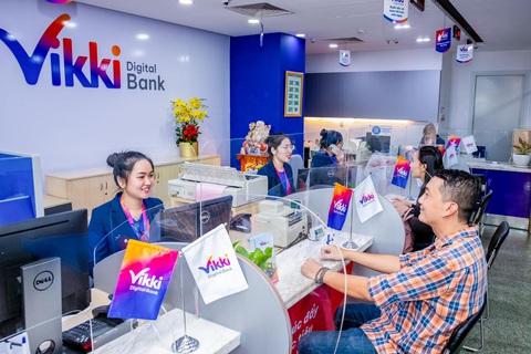 Chủ tịch Vikki Bank chuyển nhượng hết cổ phiếu HDB, thu về nghìn tỉ - Ảnh 1.