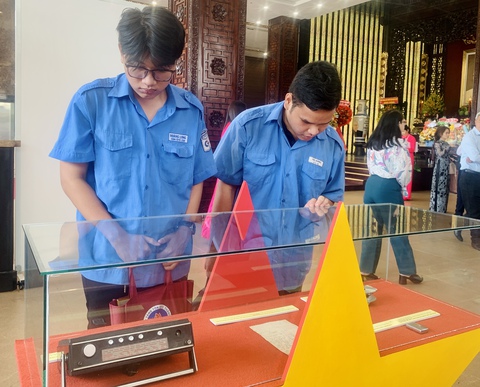 Bảo tàng Tôn Đức Thắng tiếp nhận nhiều hiện vật quý nhân 45 năm ngày mất Chủ tịch Tôn Đức Thắng - Ảnh 5. Tôn Đức Thắng - Ảnh 6.